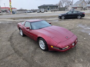 1992 CHEVROLET CORVETTE 5.7L- 8CYL – 2DR Hatchback.
