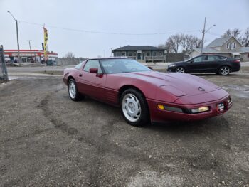 1992 CHEVROLET CORVETTE 5.7L- 8CYL – 2DR Hatchback.