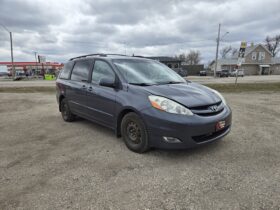 2007 TOYOTA SIENNA LE
