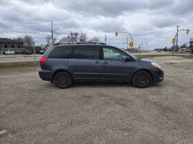 2007 TOYOTA SIENNA LE