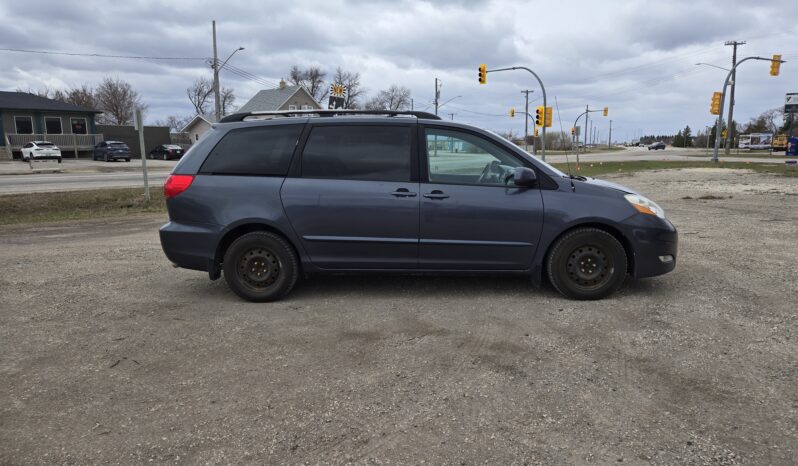 2007 TOYOTA SIENNA LE full
